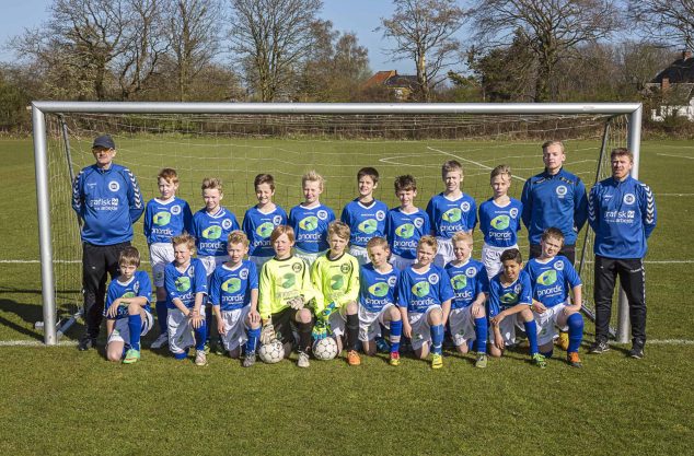 _MG_9973.CR2 21APR15

U-11 Drenge
Gråsten Boldklub
Holdfoto


Foto:Lars Salomonsen/BorderPress.dk 
Mob: +45 40455486